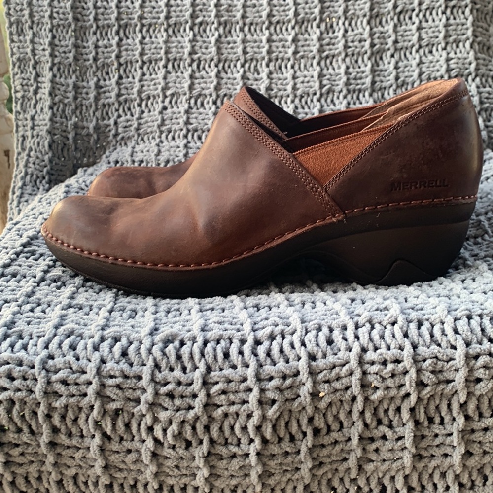 MERREL Dark Leather Booties Size 9